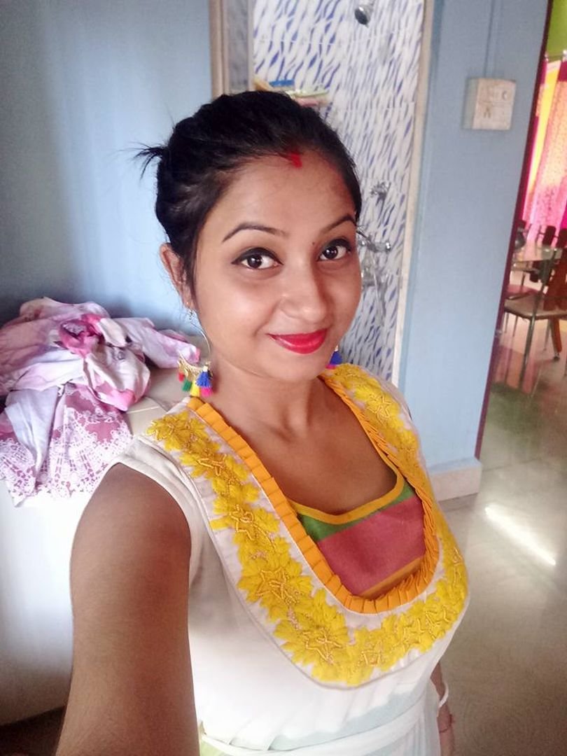 Indian Super Hot Married Wife Having Affairs With 4 Different Guys #50jrTkUU