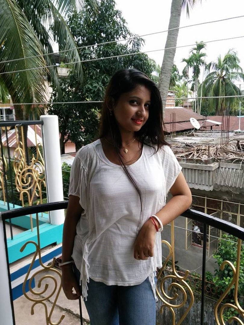 Indian Super Hot Married Wife Having Affairs With 4 Different Guys #NCG2BUBL