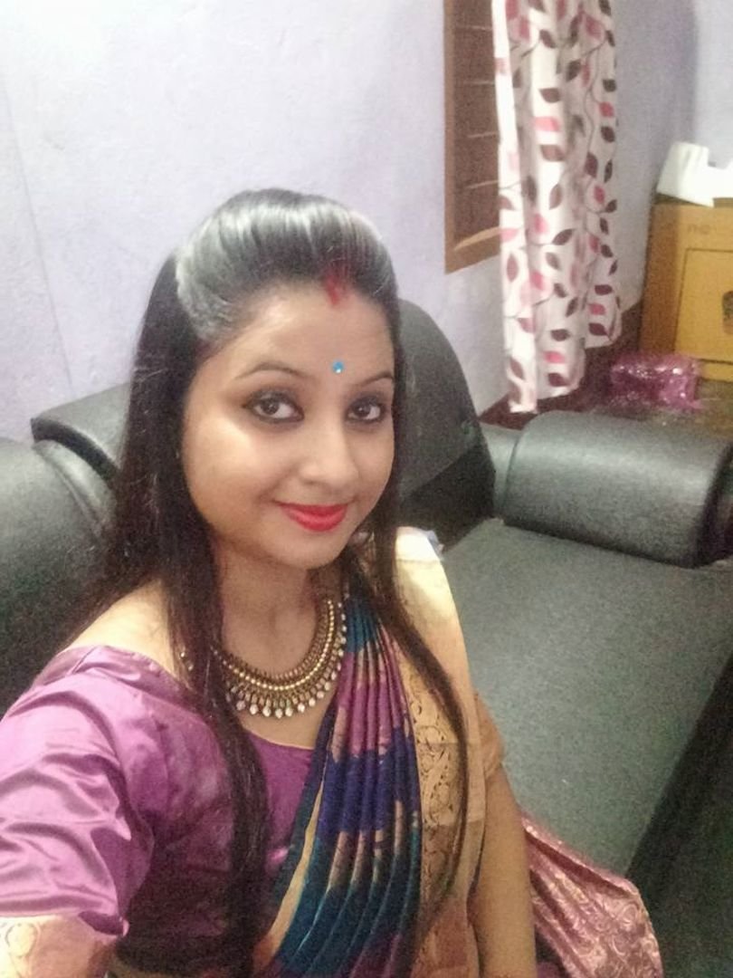Indian Super Hot Married Wife Having Affairs With 4 Different Guys #f2eB0ZZ7