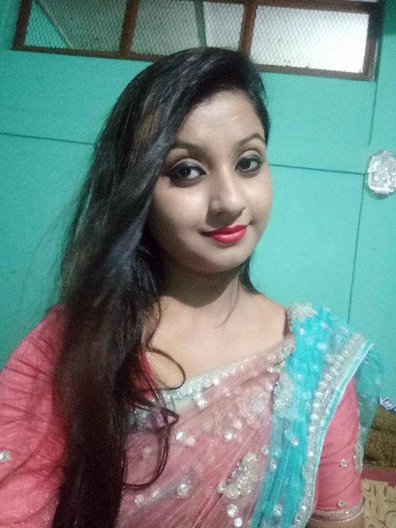Indian Super Hot Married Wife Having Affairs With 4 Different Guys #gnN0jXZv