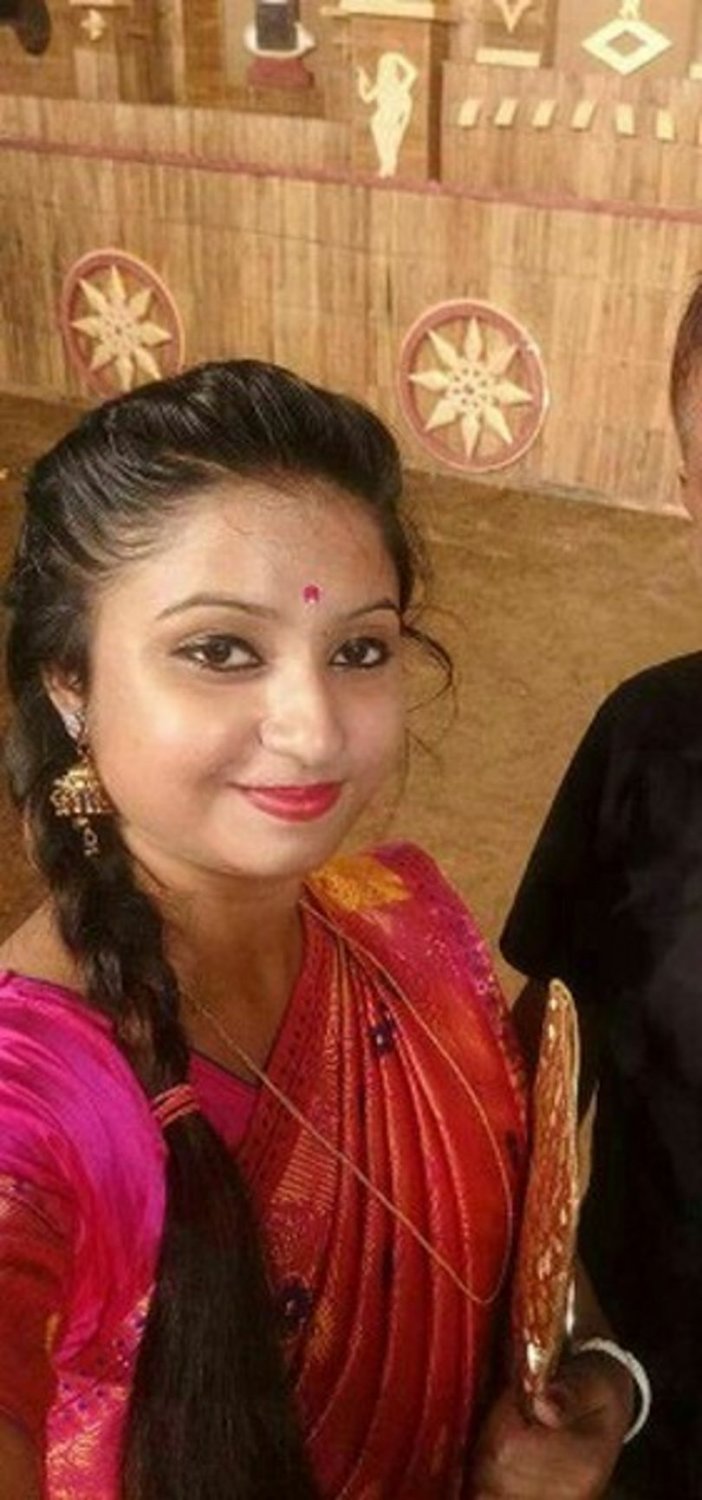 Indian Super Hot Married Wife Having Affairs With 4 Different Guys #oNQukDrp
