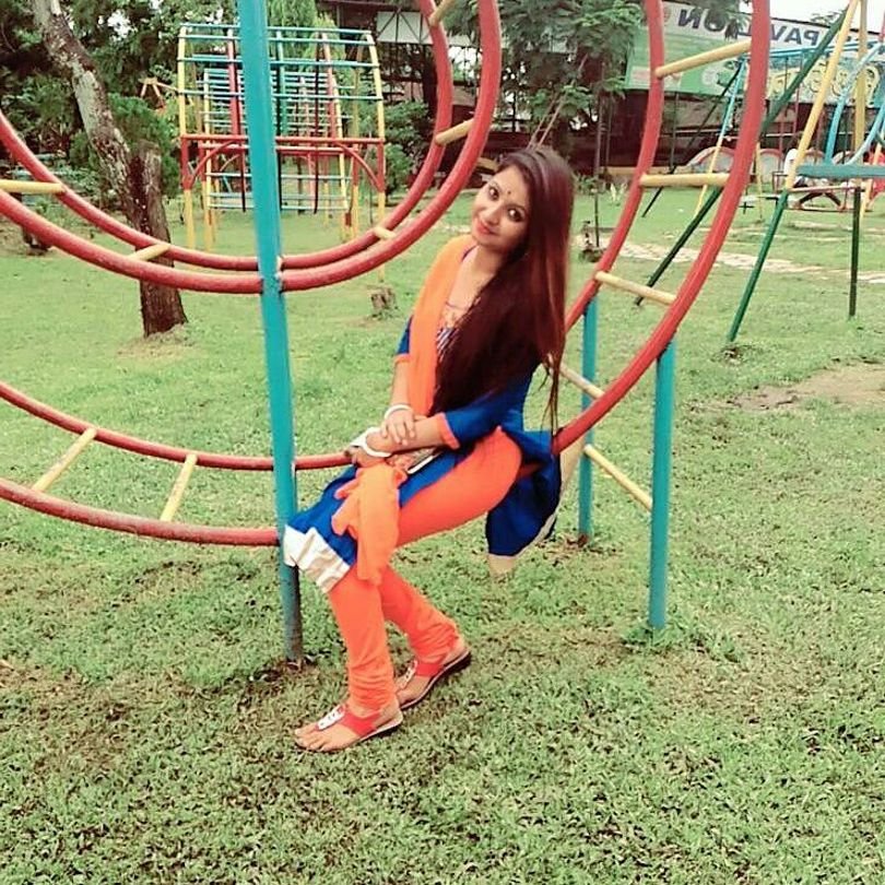 Indian Super Hot Married Wife Having Affairs With 4 Different Guys #vzAAkDCt