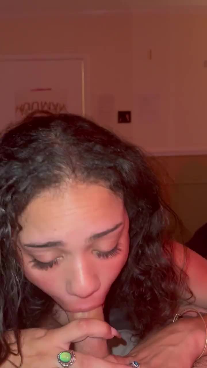 R!R!34£ - Porn Videos & Photos - EroMe