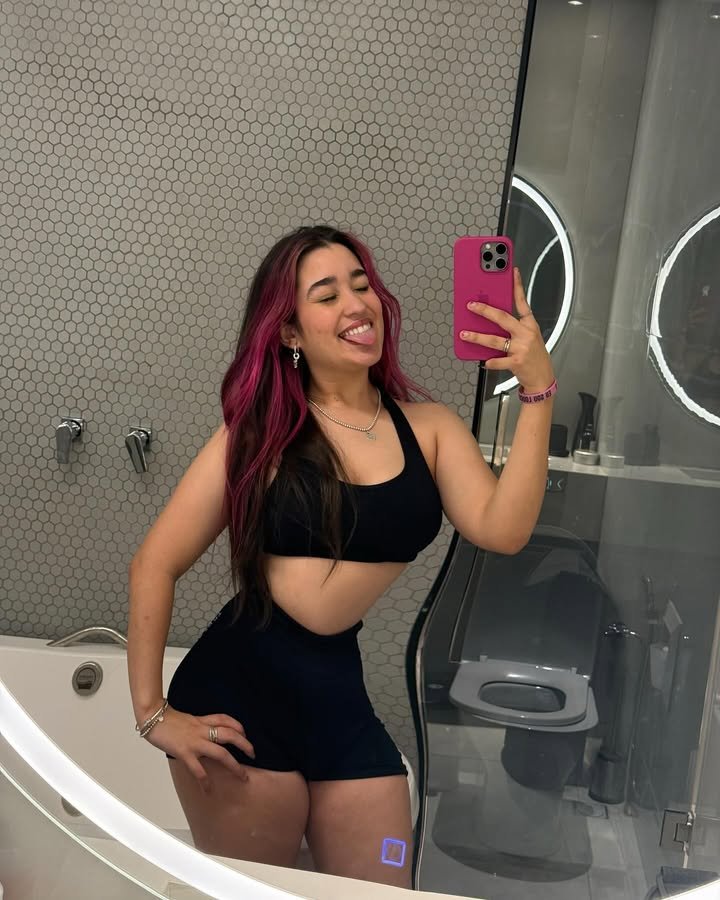 Mais da Emily #NhMozvpj