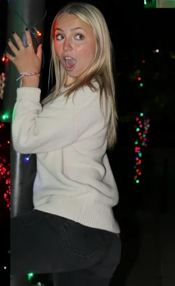 Petite blonde college girl #NnMYl0dj