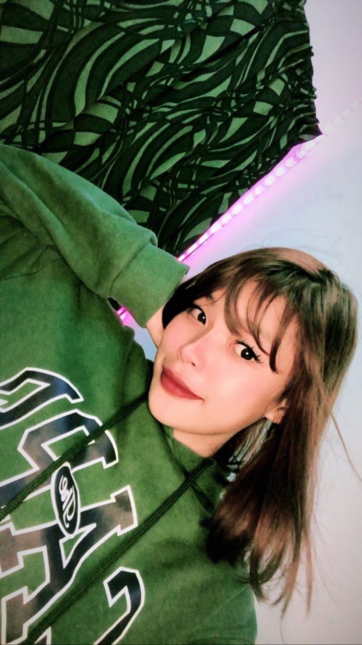 Hijab bitch fingered and pee #pmhDcfuf