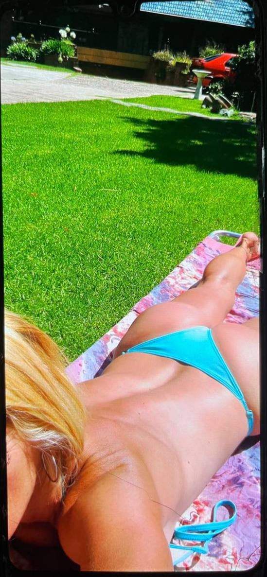 mami milf argentina se pajea y acaba con gemidos de puta #RdMrJSGo