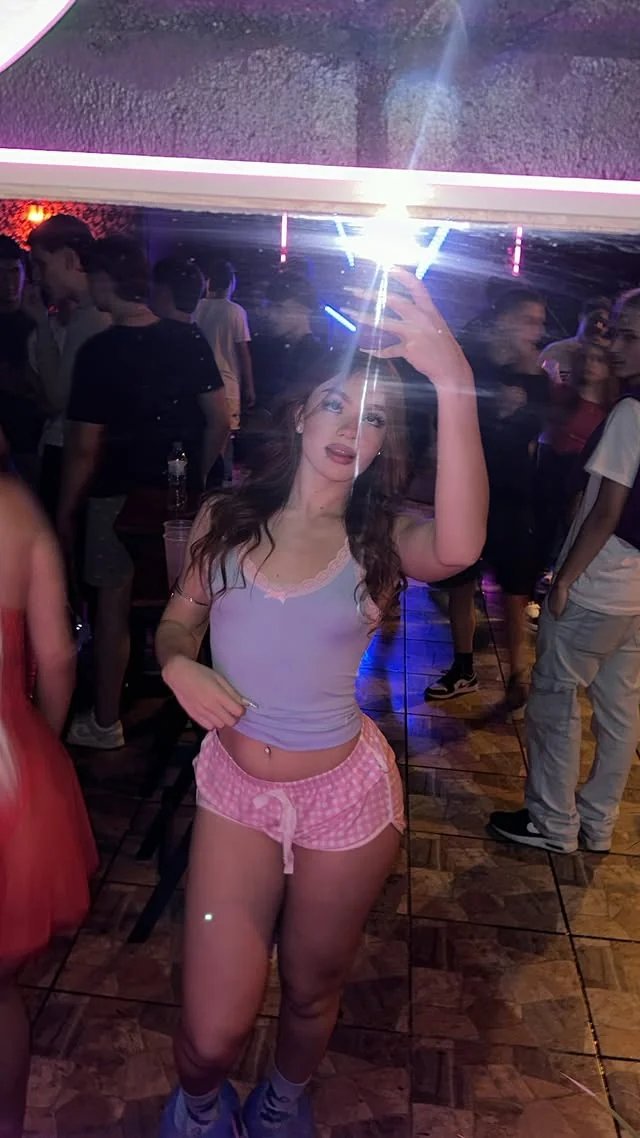 Duda Araújo #sGIb9fe7