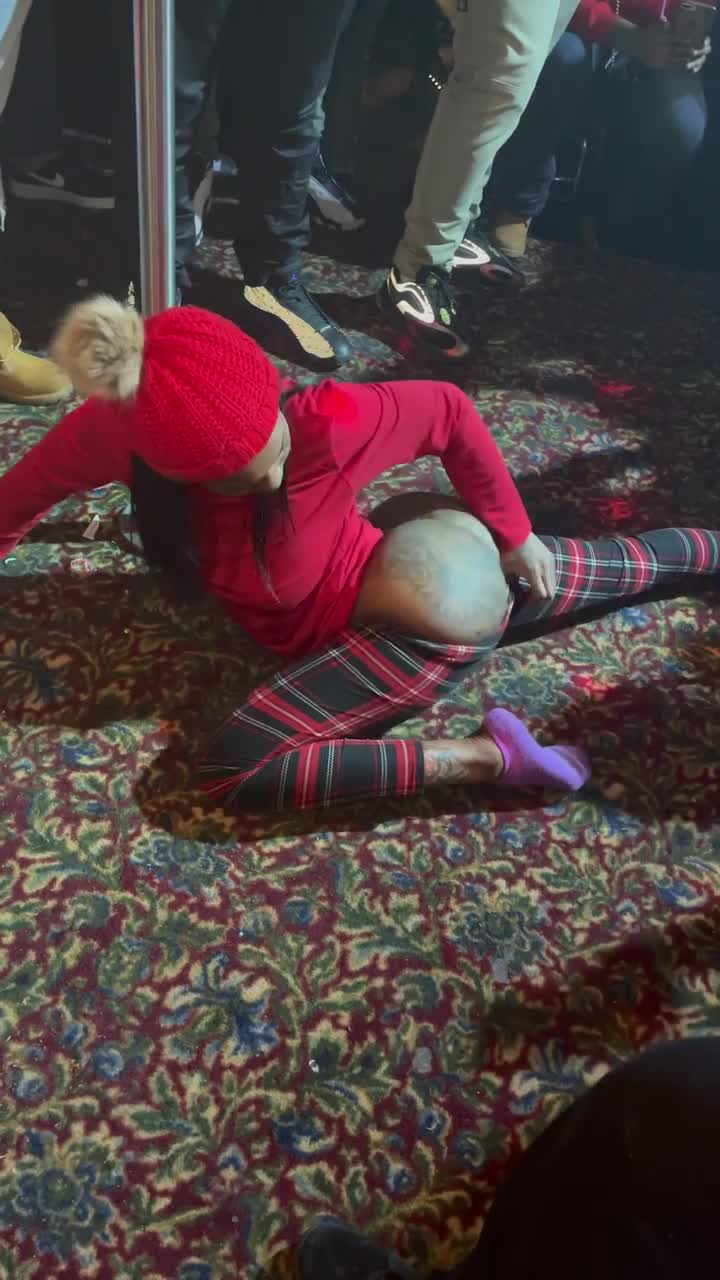 shakeoffsundays - Porn Videos & Photos - EroMe