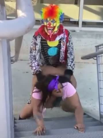 Ebony Clown Xxx - Clown fuck black bbw outdoor in the highway - Porn - EroMe