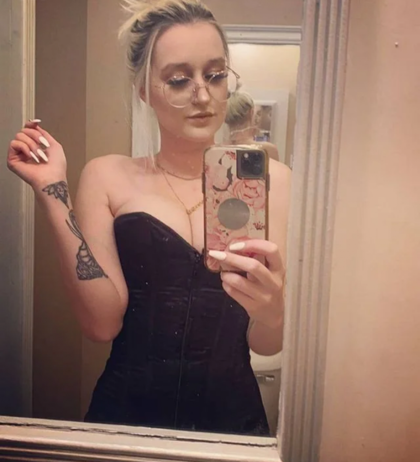 Slut with Pierced Tits 24 #JV0zDhes